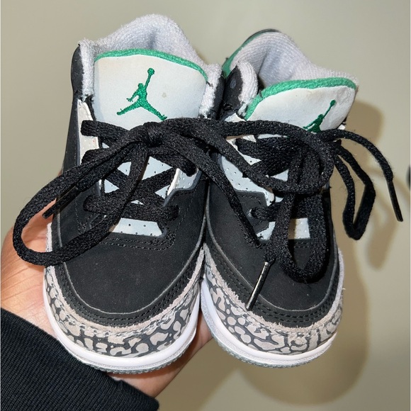 Jordan 3 Retro “Pine Green” - Picture 3 of 6